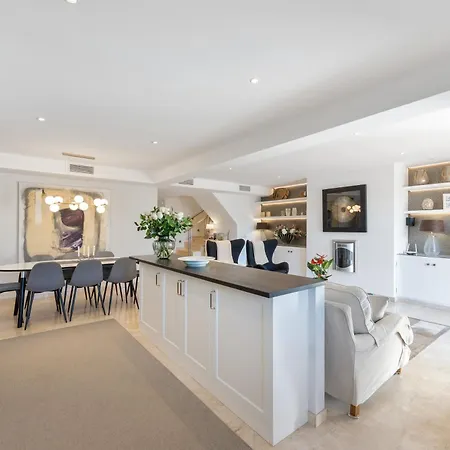 Beautiful 4b Townhouse 马尔韦利亚