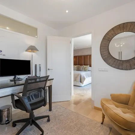 Beautiful 4b Townhouse Μαρμπέλλα