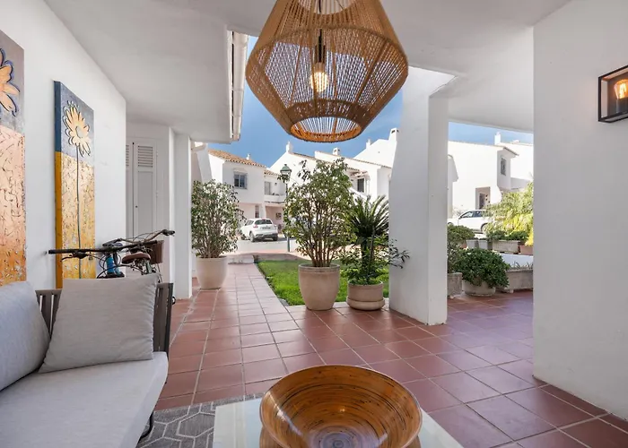 Beautiful 4b Townhouse بيت للعطل